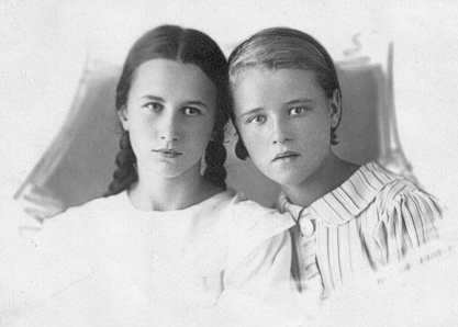 Норочка и Алла Мекшун (Норе - 12 лет)