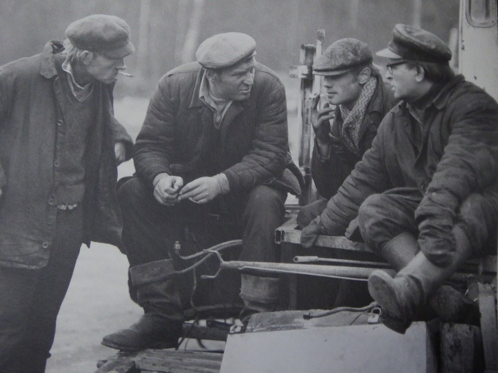 Кадр из фильма «Беда» (режиссер Динара Асанова. «Ленфильм», 1977) Кадр из фильма «Беда» (режиссер Динара Асанова. «Ленфильм», 1977)
